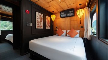 4 Deluxe Cabins with en-suite bathroom