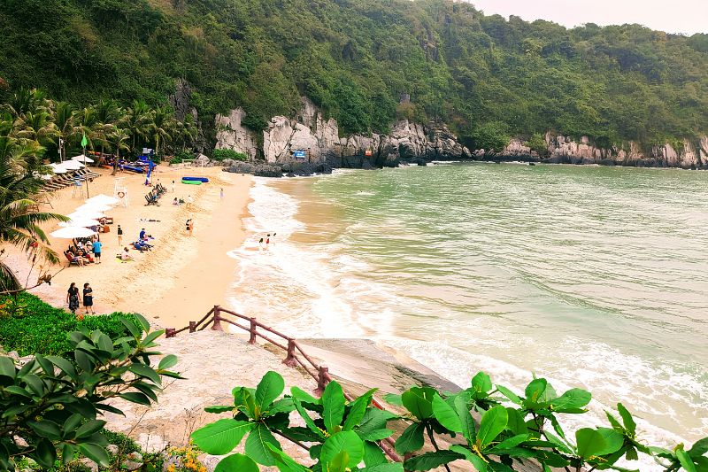 Day 3 - Beaches and a slower pace before departure