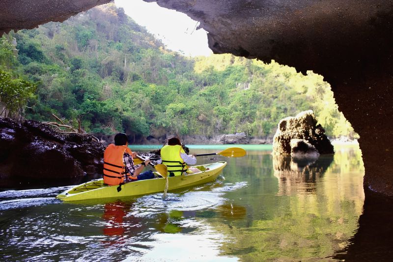 kayaking-ba-ham-lake-dau-be What can you do at Dau Be
