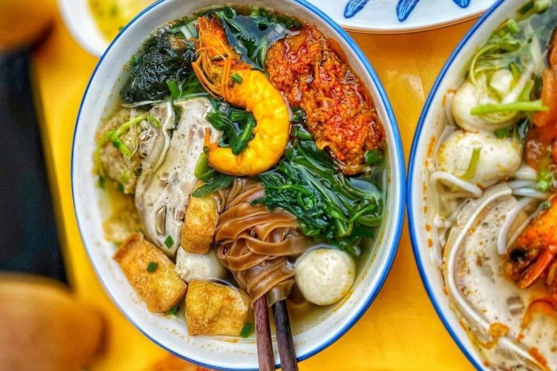 Crab Noodle Soup (Bánh Đa Cua)