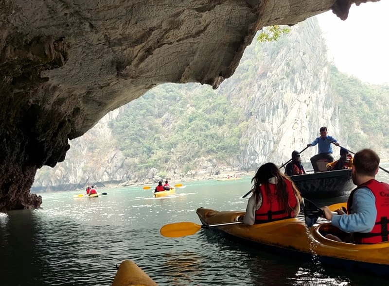 Lan Ha Bay rainy season and what it means for boat trips