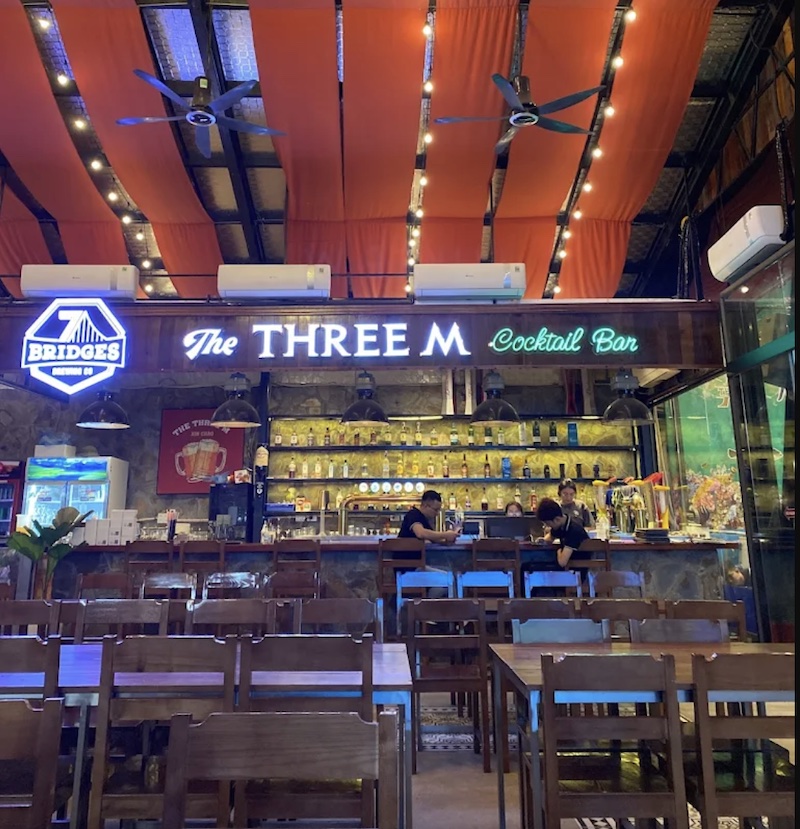 The Three M Restaurant for spectacular panoramic bay views The Three M Restaurant for spectacular panoramic bay views
