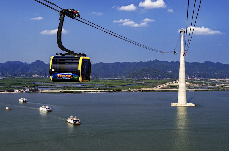 Cable car to Cat Ba island