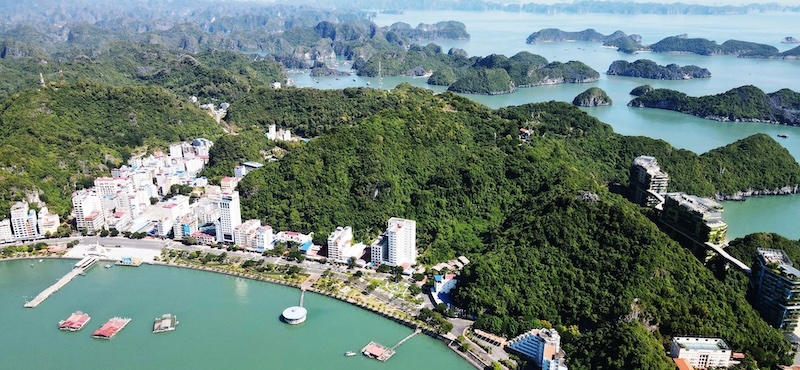 Cat Ba Island location