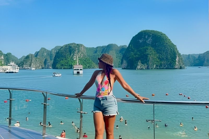 Typical two day one night Halong Bay cruise schedule