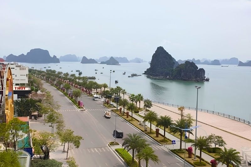 Distance and travel time from Hanoi to Halong Bay