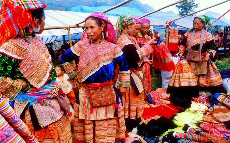 Deepening the experience through homestays