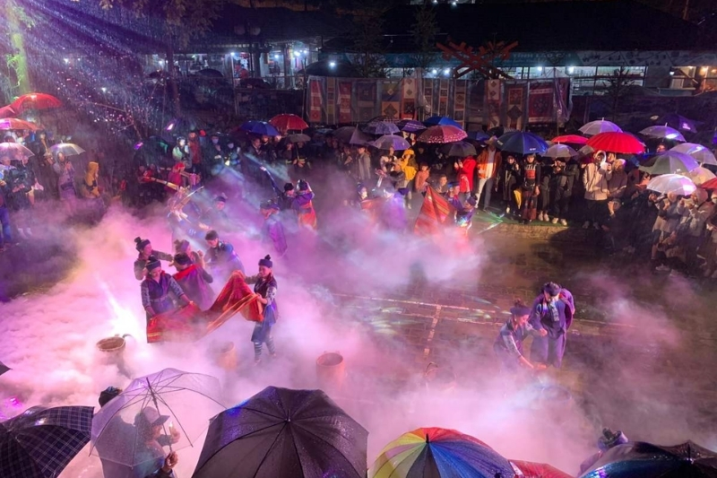 Where and when is Sapa Love Market held?