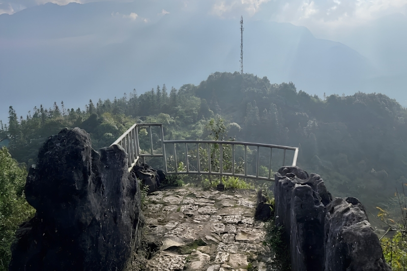 San May (Cloud Yard) - Sapa's "Cloud Hunting" Sanctuary