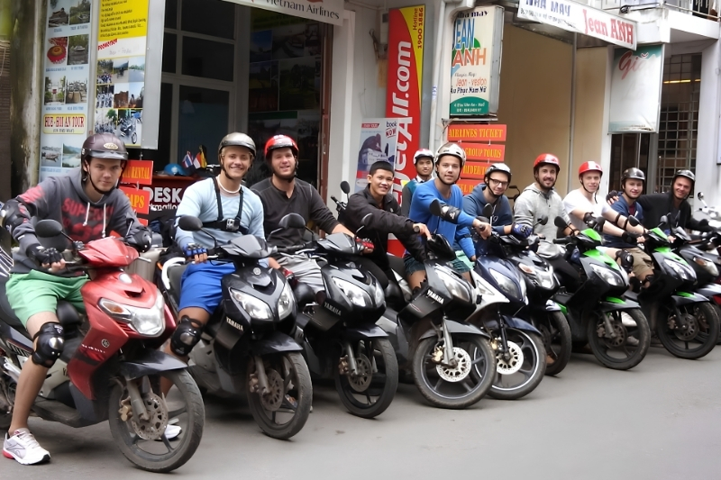 Automatic Scooters in Sapa (Vision, Air Blade): Flat Road Comfort
