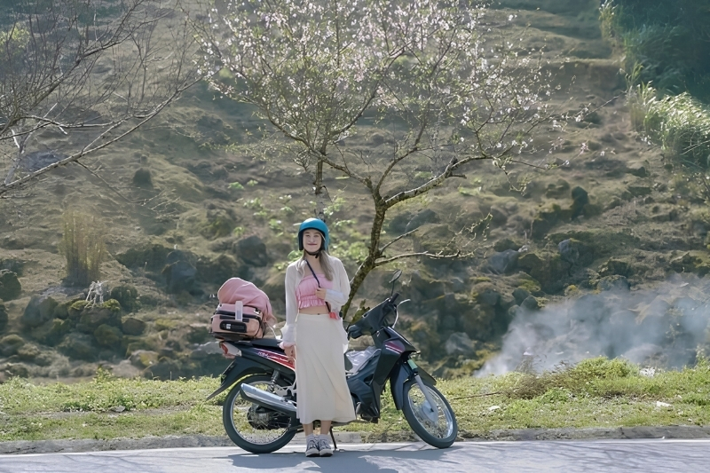 Manual Motorbikes in Sapa (Wave, Sirius): Durable & Budget-Friendly
