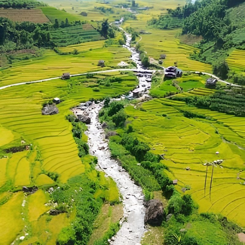 When is the best time to visit Sapa?