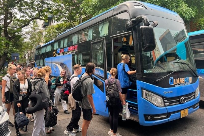 Sleeper bus or limousine from Sapa to Ha Giang