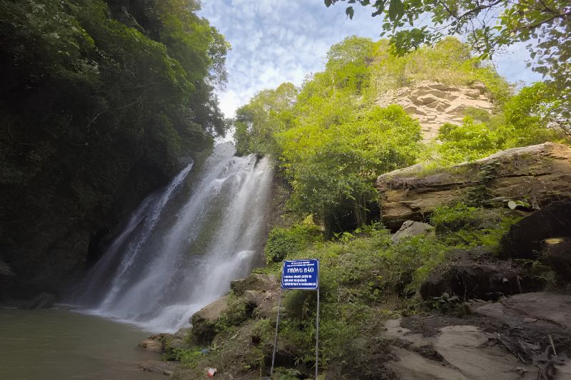 Nai Waterfall near Nam Dam village in Quan Ba
