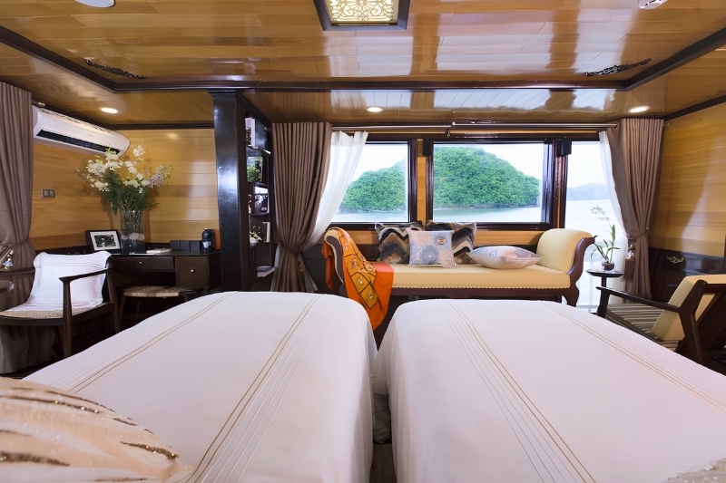 Hera Classic Boutique Cruise