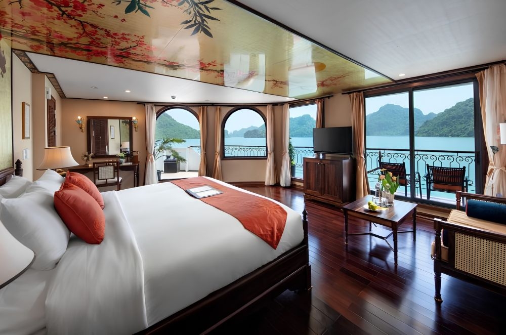 Indochine Cruise Lan Ha Bay