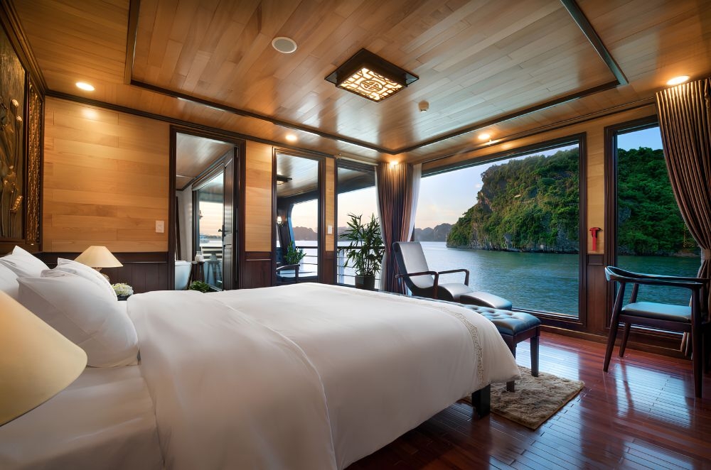 V'Spirit Lan Ha Bay Cruise 