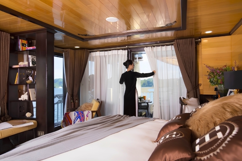 Hera Classic Boutique Cruise