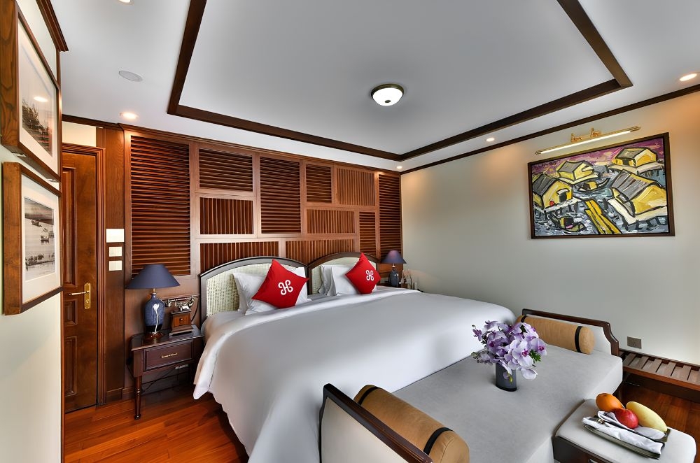 Heritage Cruises Binh Chuan Cat Ba Archipelago