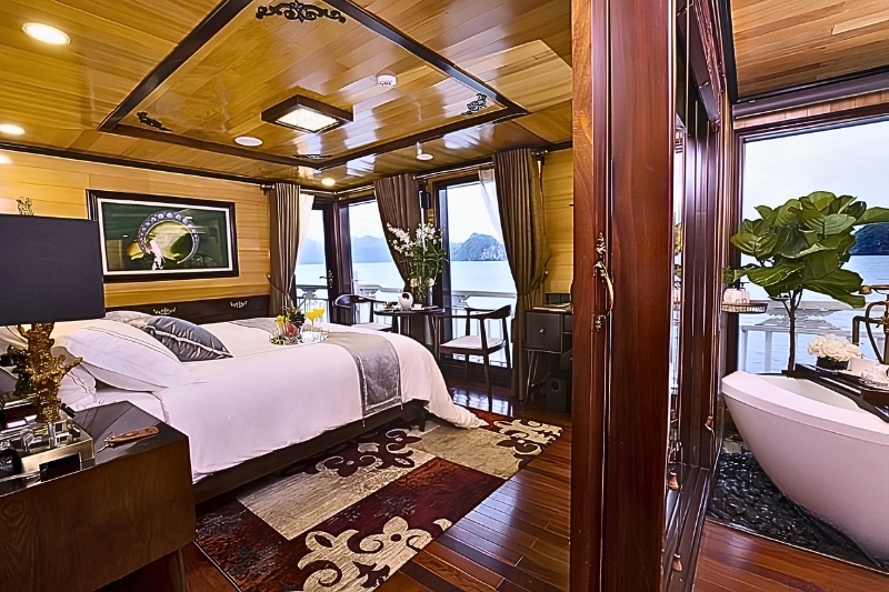 Hera Classic Boutique Cruise