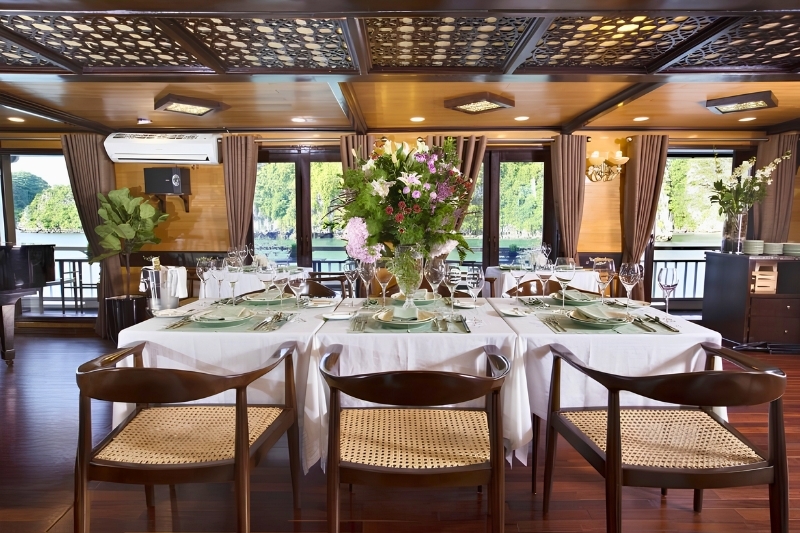 Hera Classic Boutique Cruise