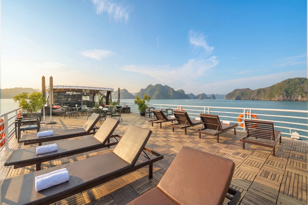 LAN HA BAY 3D2N Cruise – Real Local Bay Cruise for Deep Exploration