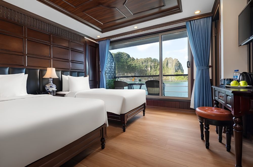 La Casta Regal Cruise 
