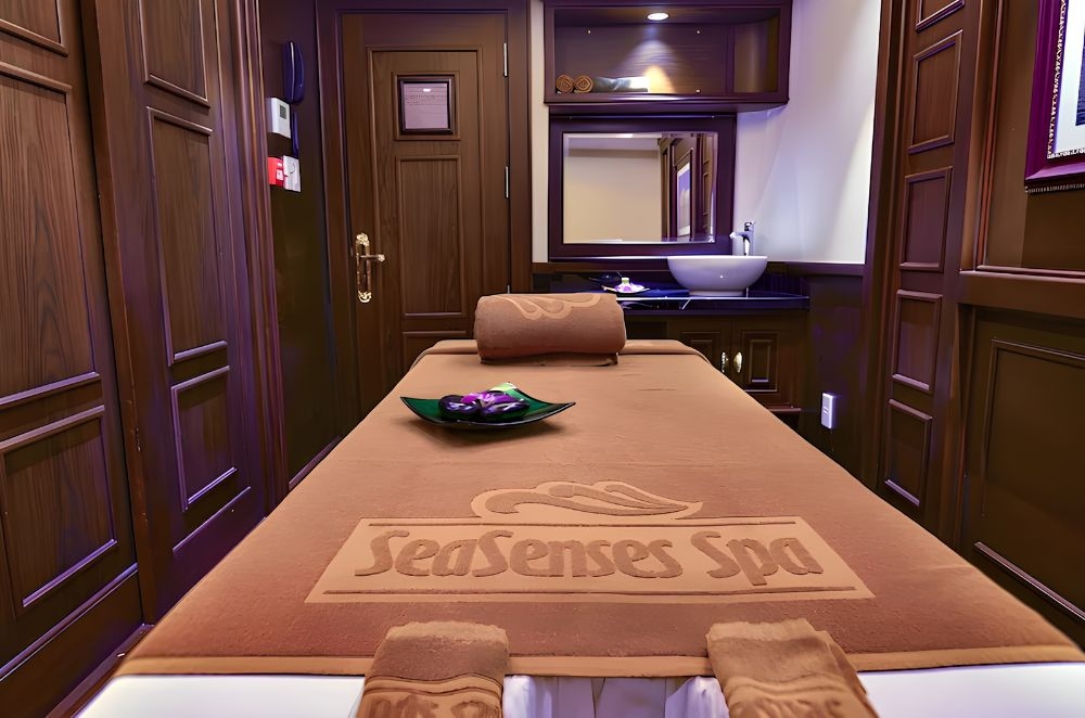 Paradise Elegance Cruise Halong Bay Cruise