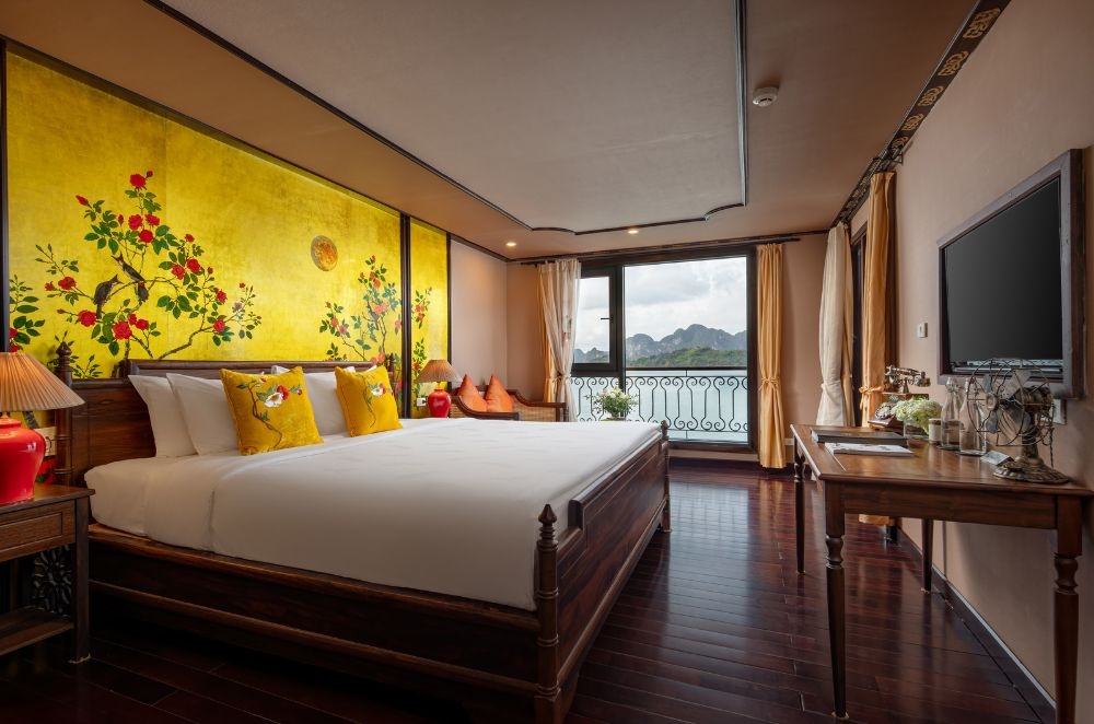 Indochine Cruise Lan Ha Bay