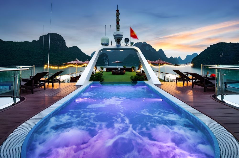 Dora Cruise Halong Bay