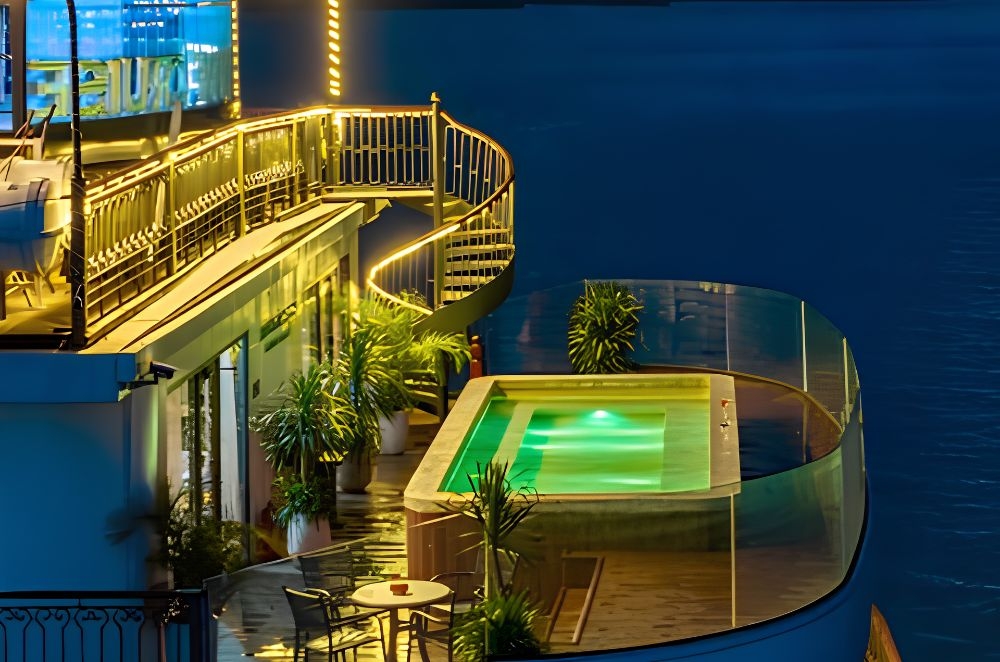 Indochine Cruise Lan Ha Bay