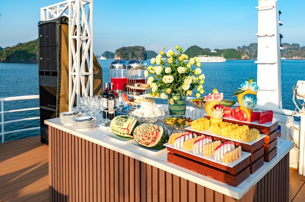 Ha Long Bay to Lan Ha Bay - Cat Ba Island Day Tour