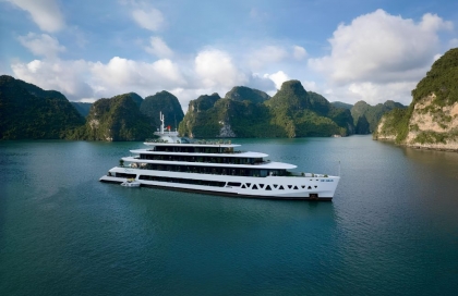 elite-of-the-seas-halong-bay-cruise.jpg