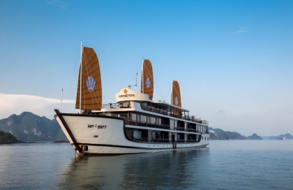 genesis-luxury-regal-cruise-lan-ha-bay.jpg