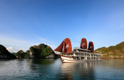 vspirit-cruise-lan-ha-bay.jpg