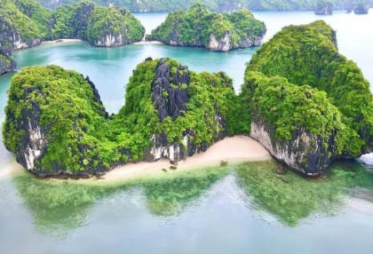 ba-trai-dao-beach-lan-ha-bay.jpg