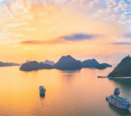 10.4_whats_halong_bay_like_in_autumn_september_to_november.jpg