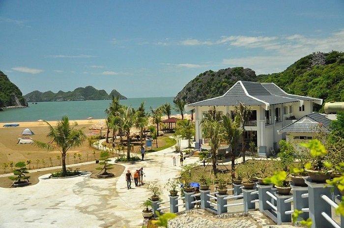 Bãi biển Tùng Thu  - Hòn ngọc vịnh Bắc Bộ