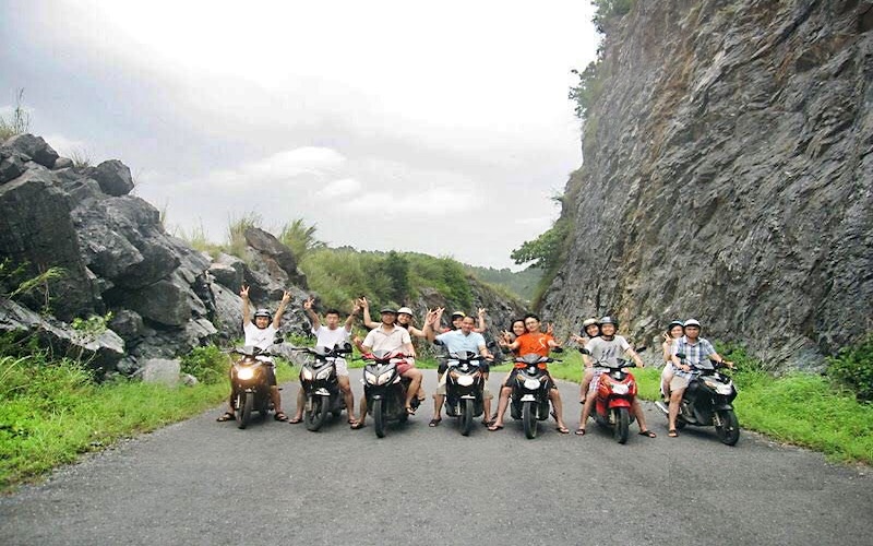 Thuê xe máy tại Cát Bà