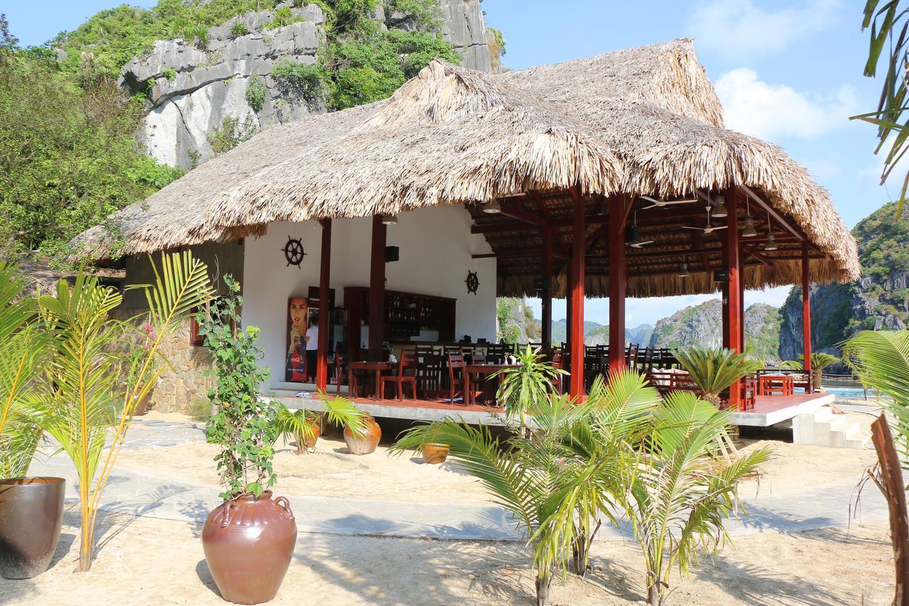 Vạn Bội Ecolux Island resort