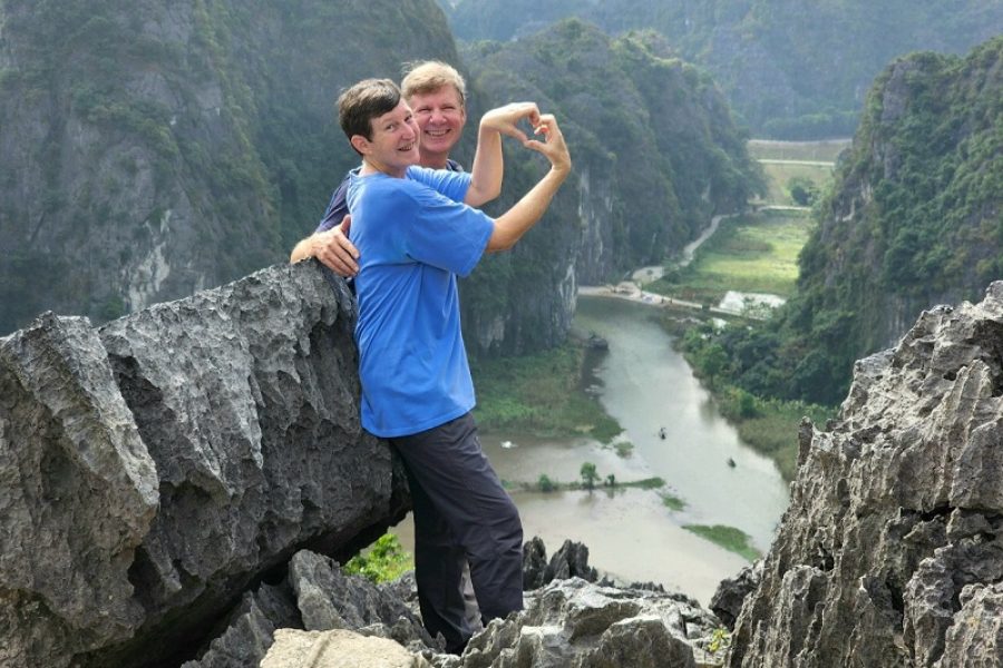 Mua cave Ninh Binh